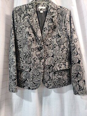 Dress Barn 3 Piece Ladies Jacket,size M, Top, Size M, Skirt size 4